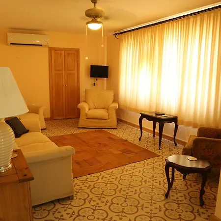 Emel Antalya