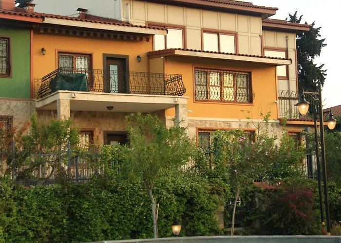 Emel Villa Antalia